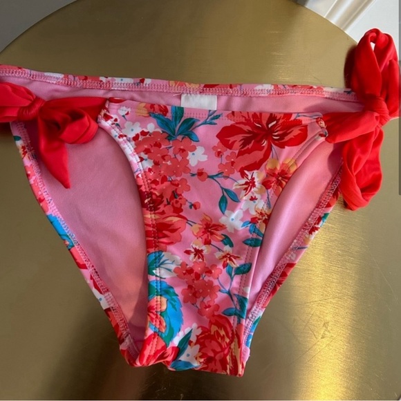 Xhilaration Red and Pink Floral Tie Strap Bikini Top (L) and Bottoms (S) - Picture 4 of 11